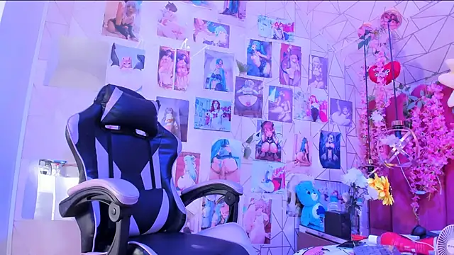 Alicebenett online show from 03-08-26, 02:04