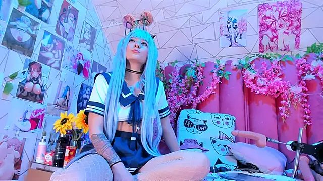 Snapshot of Alicebenett chatting on 09-26-25, 08:38 Alicebenett online show from 09-26-25, 08:38