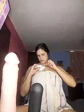 Snapshot of Catalinacandela chatting on 02-06-26, 06:26 Catalinacandela online show from 02-06-26, 06:26