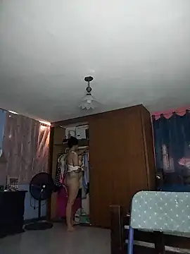 Catalinacandela online show from 03-10-26, 07:51