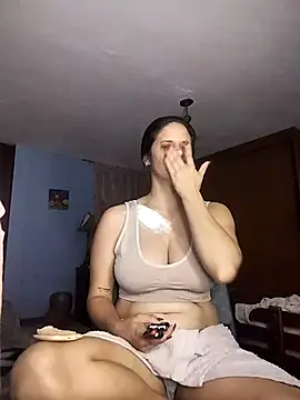 Snapshot of Catalinacandela chatting on 02-19-26, 10:01 Catalinacandela online show from 02-19-26, 10:01