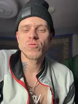 traejddd online show from 09-18-25, 03:42