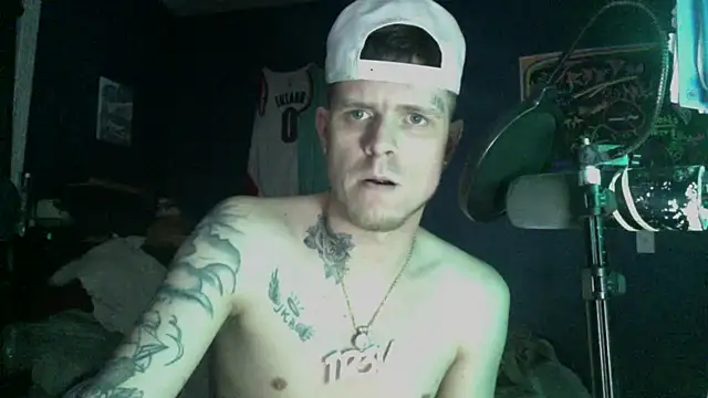 Snapshot of traejddd chatting on 04-03-26, 05:58 traejddd online show from 04-03-26, 05:58