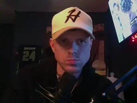 Snapshot of traejddd chatting on 05-12-26, 03:25 traejddd online show from 05-12-26, 03:25