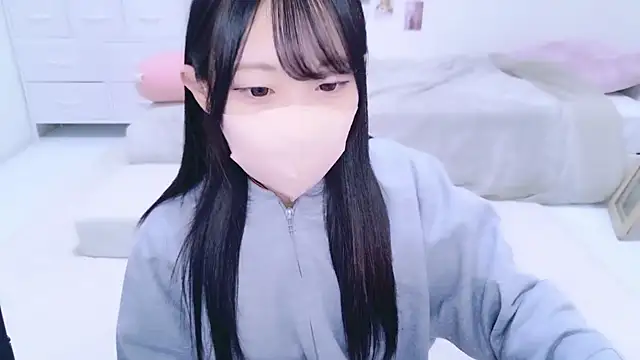 Suzu ch xx online show from 10-04-25, 12:50
