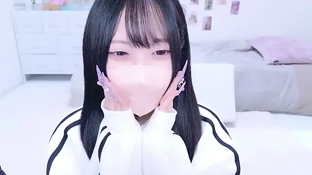 Suzu ch xx online show from 10-19-25, 01:14