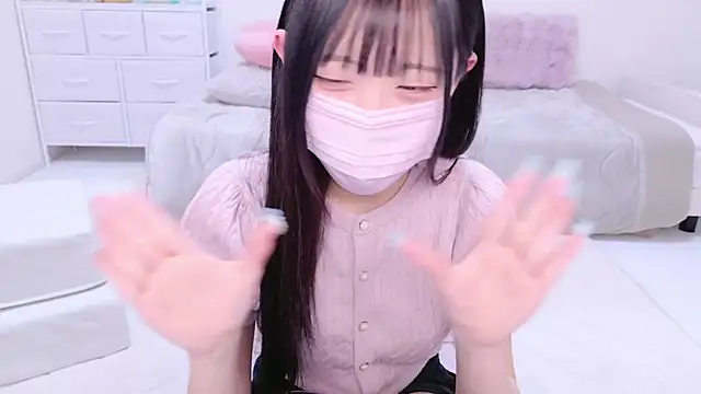 Suzu ch xx online show from 12-16-24, 09:41