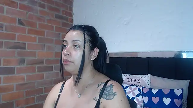 salome  hills1 online show from 02-11-26, 07:14