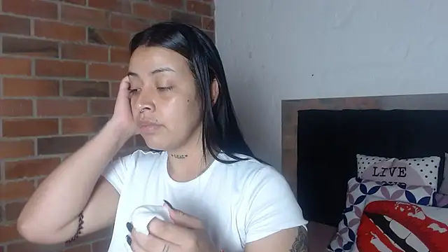 salome  hills1 online show from 02-15-26, 07:02