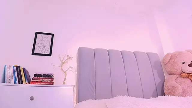 DannaHyde online show from 01-17-26, 04:10