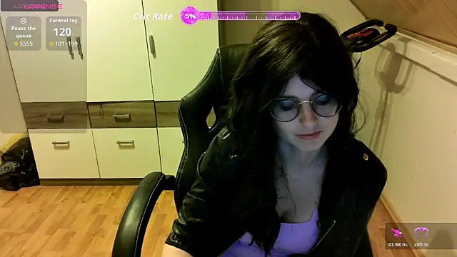 secretmia online show from 04-10-26, 08:10