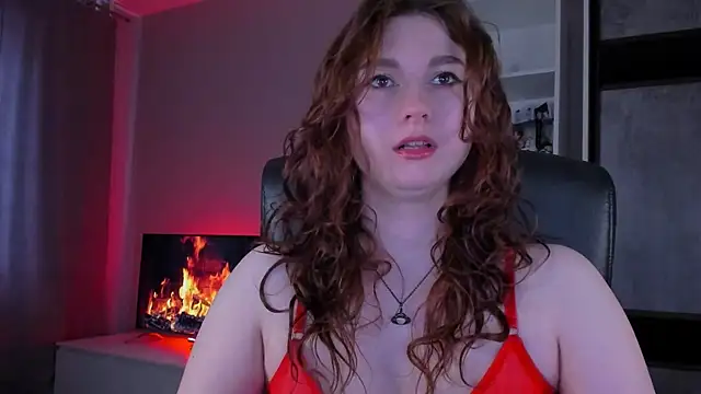 Snapshot of Goddess-Rose chatting on 05-28-26, 05:08 Goddess-Rose online show from 05-28-26, 05:08