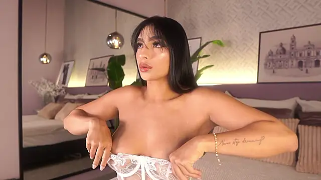 IzzyWild online show from 02-06-26, 11:06