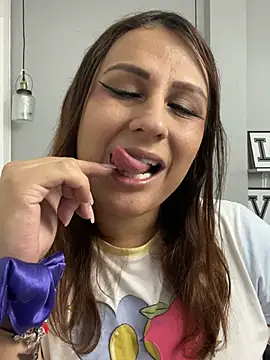 Analia 01 online show from 04-24-26, 02:41