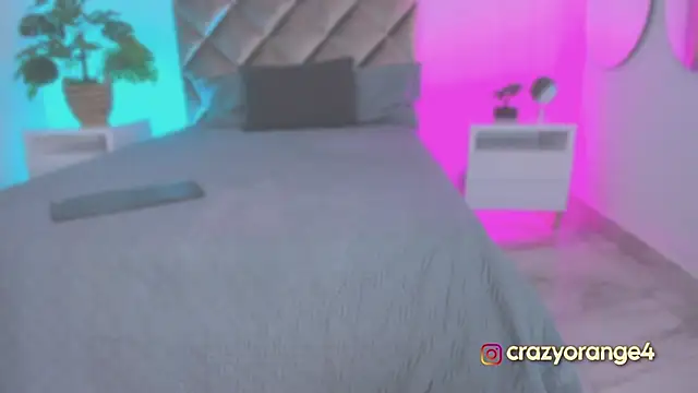 Crazyorange  online show from 10-11-25, 10:27