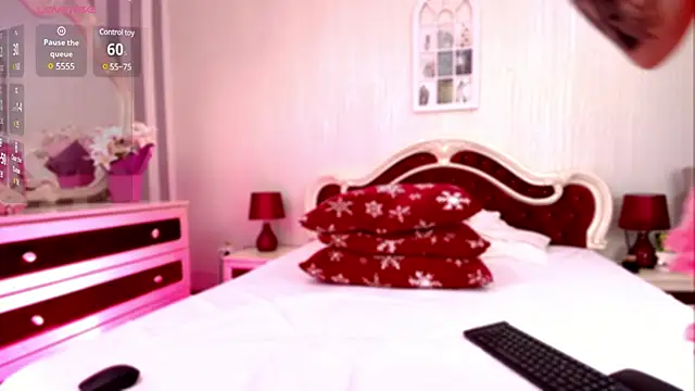 Snapshot of StacyLight chatting on 02-09-25, 11:15 StacyLight online show from 02-09-25, 11:15