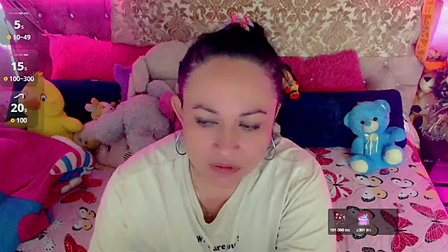 Snapshot of martina_bk chatting on 02-26-26, 02:22 martina bk online show from 02-26-26, 02:22