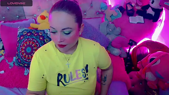 Snapshot of martina_bk chatting on 03-15-25, 12:58 martina bk online show from 03-15-25, 12:58