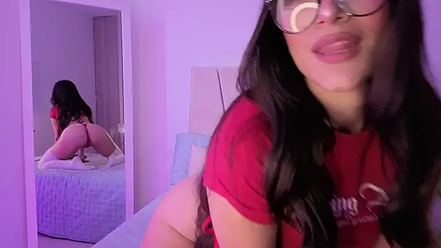 Alisa  walker online show from 11-06-25, 06:34