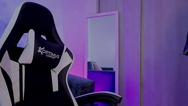 Alisa  walker online show from 09-30-25, 07:20