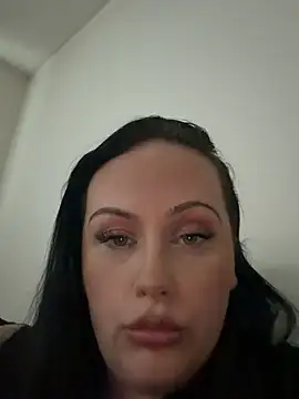 CurvyQueen2023 online show from 03-28-26, 05:58