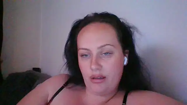 CurvyQueen2023 online show from 11-08-25, 10:13