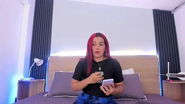 Chiqui milk  online show from 09-17-25, 07:16