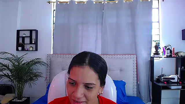 Chiqui milk  online show from 03-20-25, 07:14