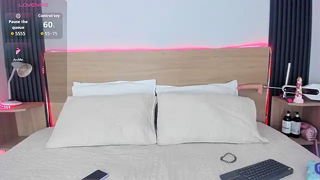 Chiqui milk  online show from 09-16-25, 07:15