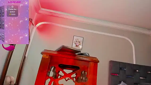 Snapshot of Jimena_Grey chatting on 02-14-26, 09:26 Jimena Grey online show from 02-14-26, 09:26