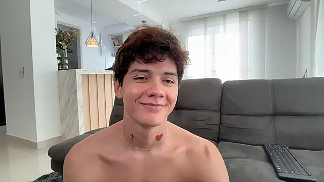 Snapshot of badboy_one_ chatting on 06-18-26, 02:33 badboy one online show from 06-18-26, 02:33