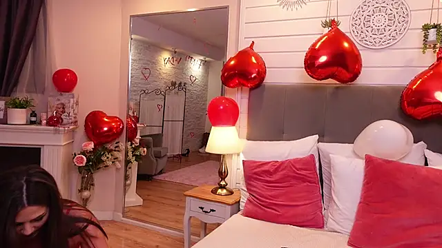 LinaReese online show from 02-12-25, 08:16