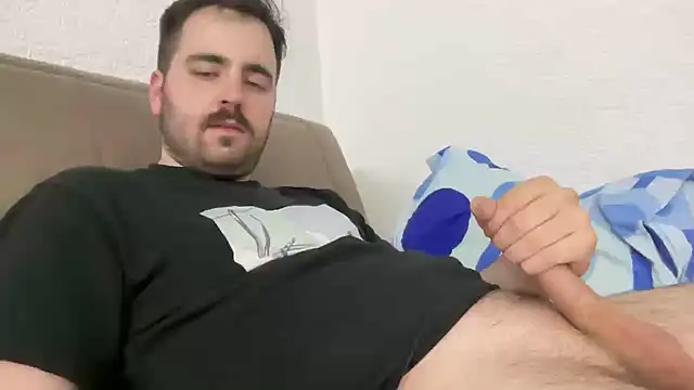 Snapshot of Horny00boy0 chatting on 06-05-26, 11:10 Horny00boy0 online show from 06-05-26, 11:10