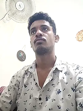Snapshot of curlyhairboy_ chatting on 09-10-25, 04:55 curlyhairboy online show from 09-10-25, 04:55