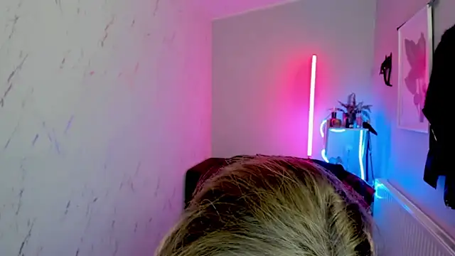 holly xglam online show from 11-06-25, 07:51