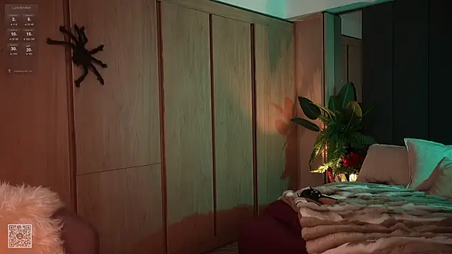 LinaKinky online show from 10-28-25, 02:16