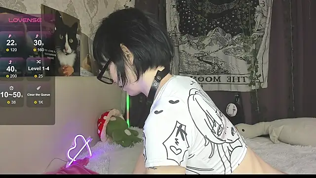 SophiaRyder online show from 11-15-25, 12:47