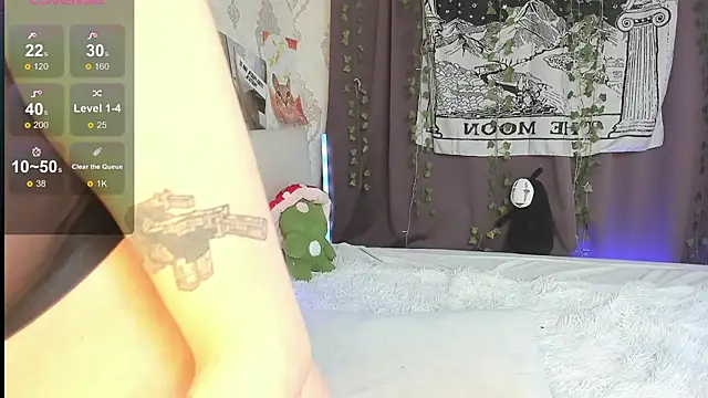 SophiaRyder online show from 11-13-25, 03:21