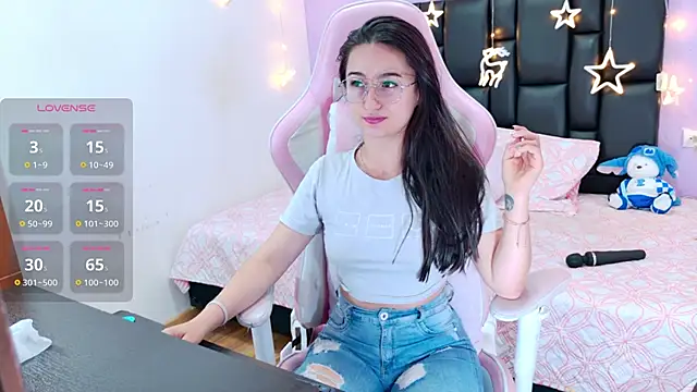 im-eliza online show from 12-18-25, 05:28