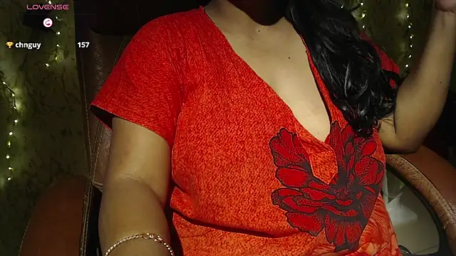 Snapshot of Prita07 chatting on 05-11-26, 04:15 Prita07 online show from 05-11-26, 04:15