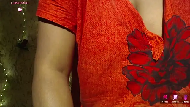 Snapshot of Prita07 chatting on 05-11-26, 01:45 Prita07 online show from 05-11-26, 01:45