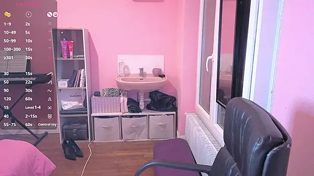 Snapshot of Angelic_a chatting on 12-20-25, 06:55 Angelic a online show from 12-20-25, 06:55