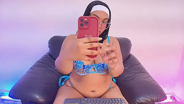 Esmeralda Duarte online show from 11-12-25, 09:13