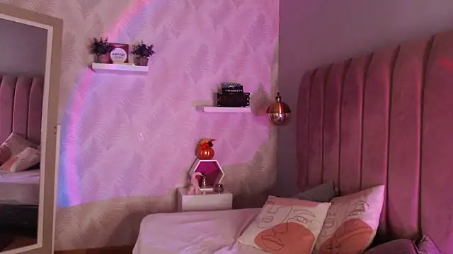 LeenaBrown online show from 10-03-25, 12:39