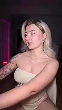 Snapshot of Anour_amour chatting on 03-21-26, 04:03 Anour amour online show from 03-21-26, 04:03