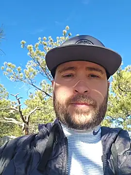 JeepinAround online show from 12-15-25, 05:41