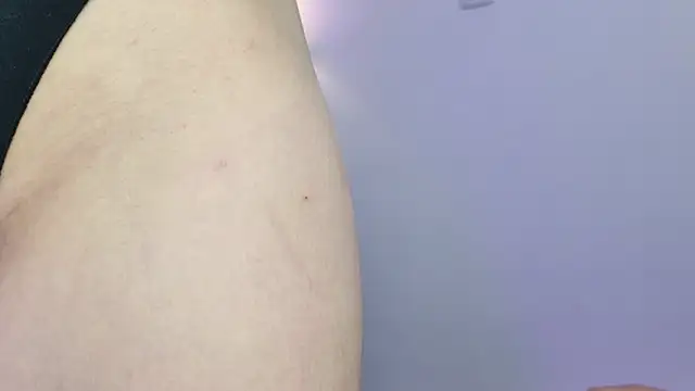 Snapshot of Hot_Couple666 chatting on 10-04-25, 04:19 Hot Couple666 online show from 10-04-25, 04:19