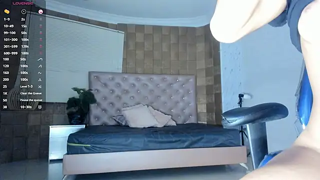 Lissalittlee online show from 02-06-26, 08:05