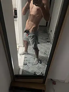 Kurtsikicixh online show from 03-18-26, 11:16