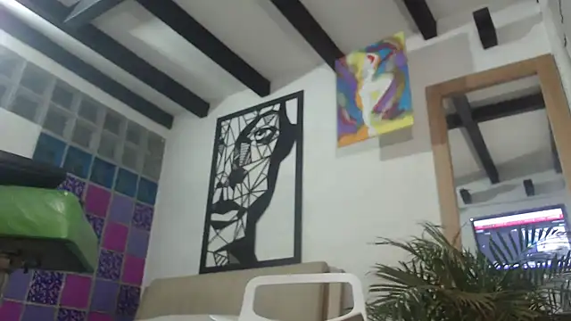 Snapshot of thirstymoonxx chatting on 05-21-26, 06:00 thirstymoonxx online show from 05-21-26, 06:00